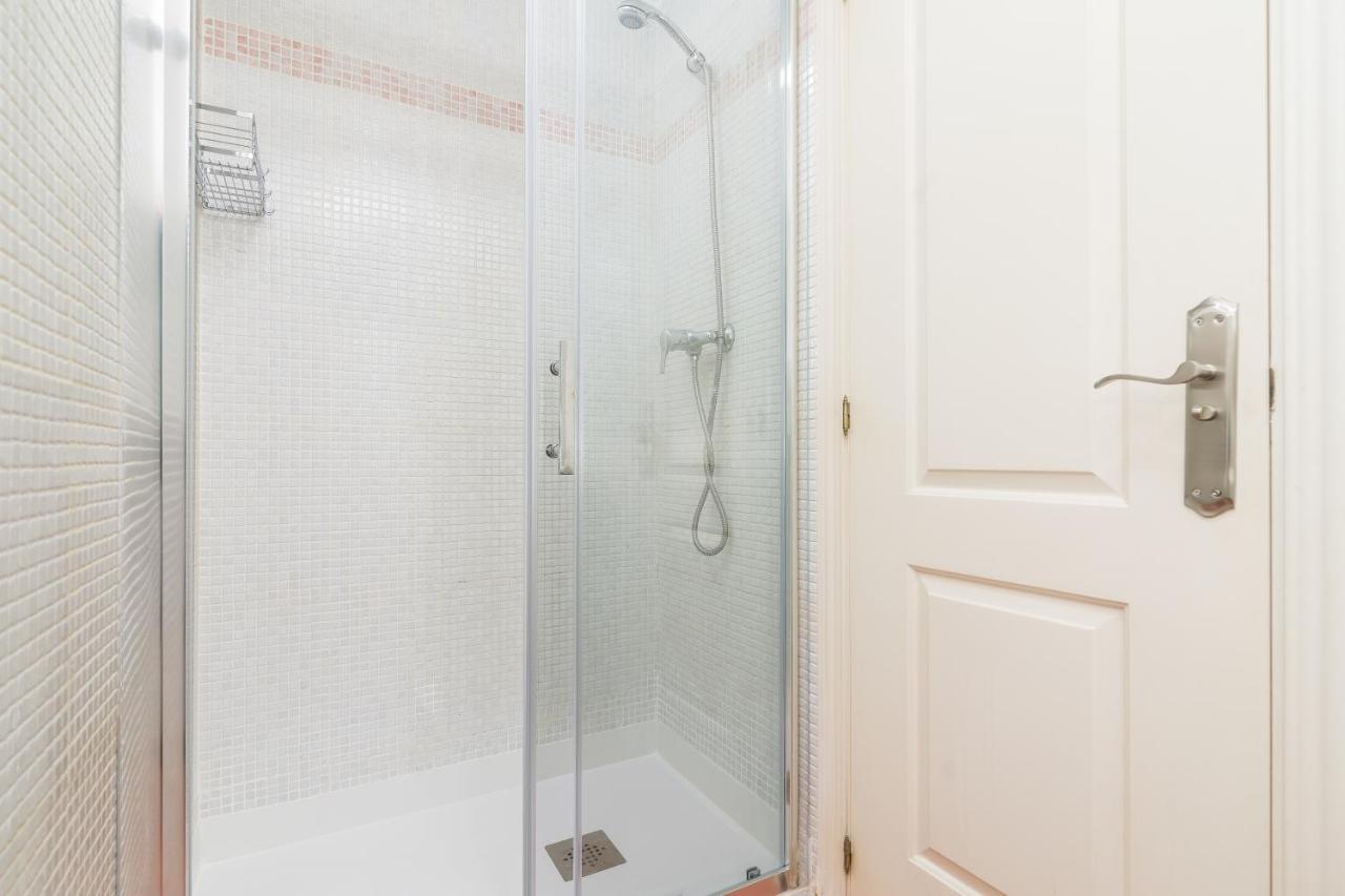 Precioso Apartamento Con Habitacion Separada En Centro Historico De Malaga Ngoại thất bức ảnh